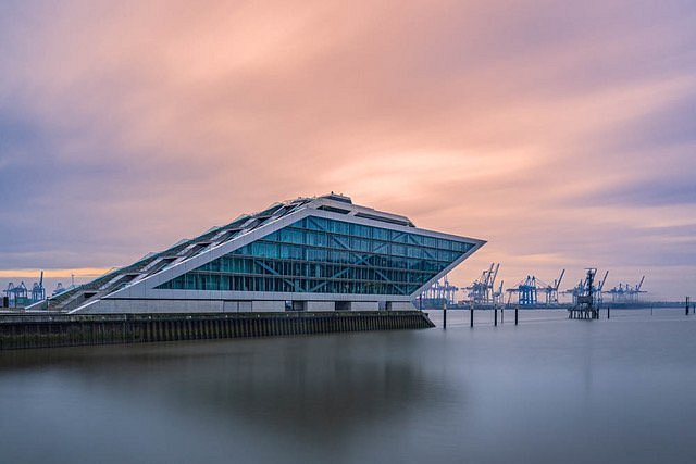 Public quayside beside Dockland on Van-der-Smissen-Strasse, with a side view of the building.